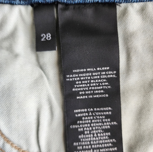 J Brand straight buttoned skirt. 5 pockets. Raw hem. Amost new. - Picture 7 of 7